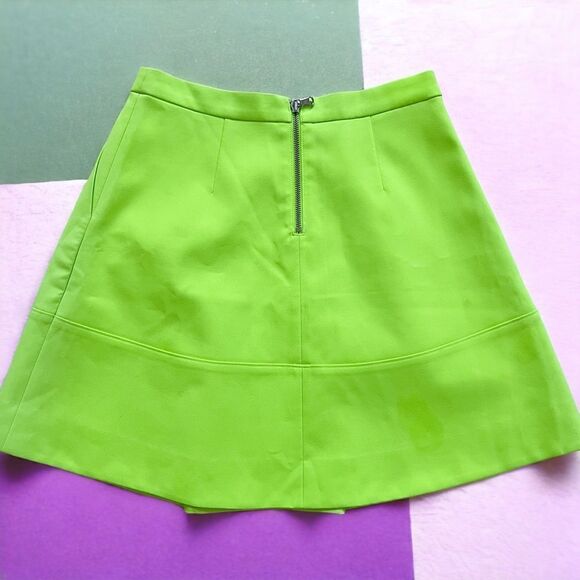 J.Crew Women NEON Yellow Lime Green Skater Played Skirt with Pockets Size 2 - Picture 2 of 8